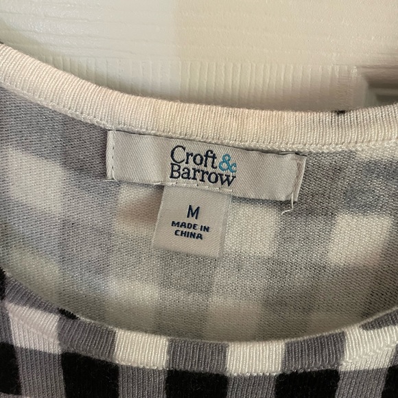 Craft & Barrow. Size medium. Sweater like material - Picture 2 of 2